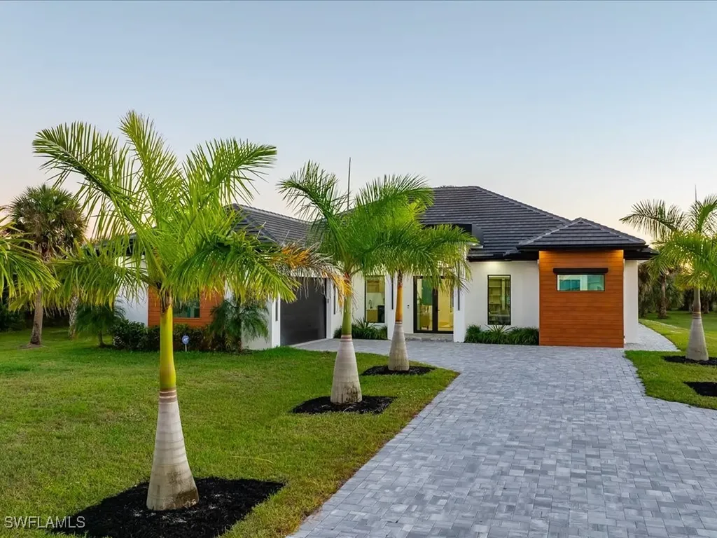 424 Shady Hollow Boulevard W Naples FL 34120