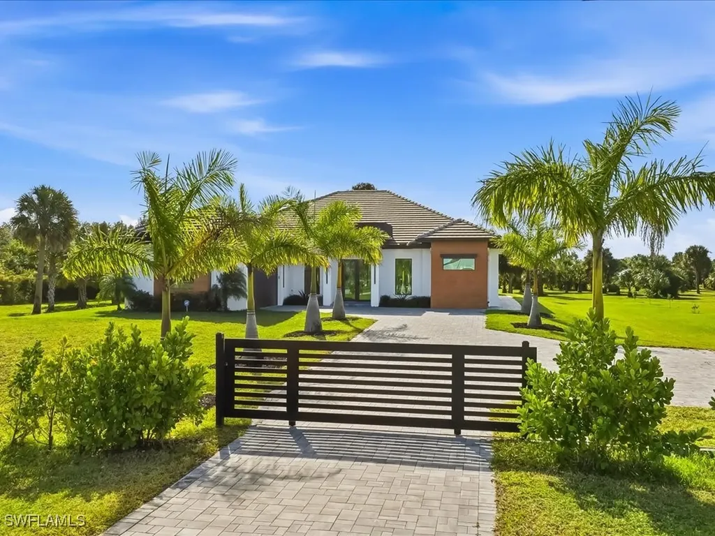 424 Shady Hollow Boulevard W Naples FL 34120