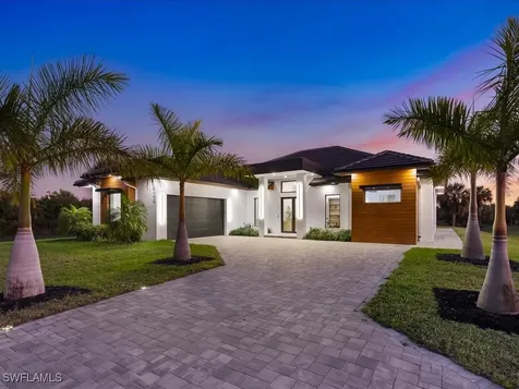 424 Shady Hollow Boulevard W Naples FL 34120
