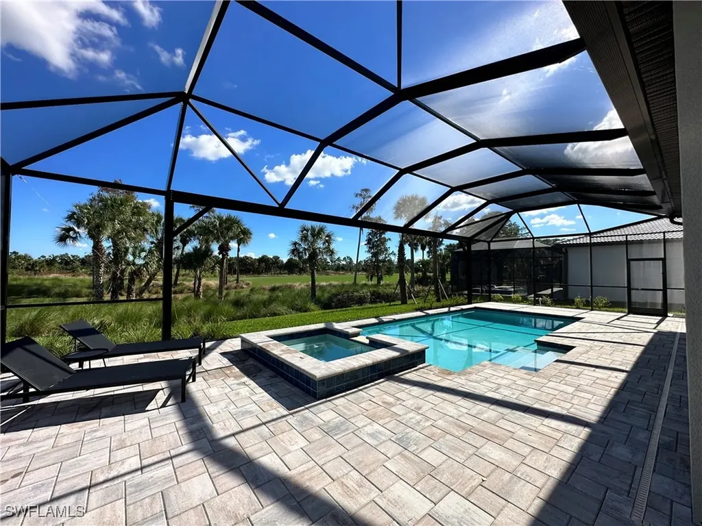 9260 Cormorant Drive Naples FL 34120