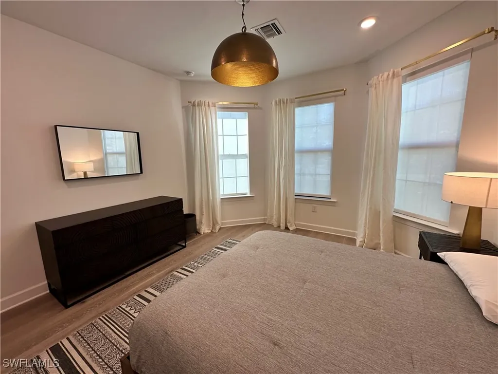 9260 Cormorant Drive Naples FL 34120