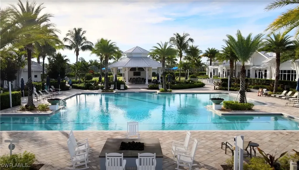 9260 Cormorant Drive Naples FL 34120