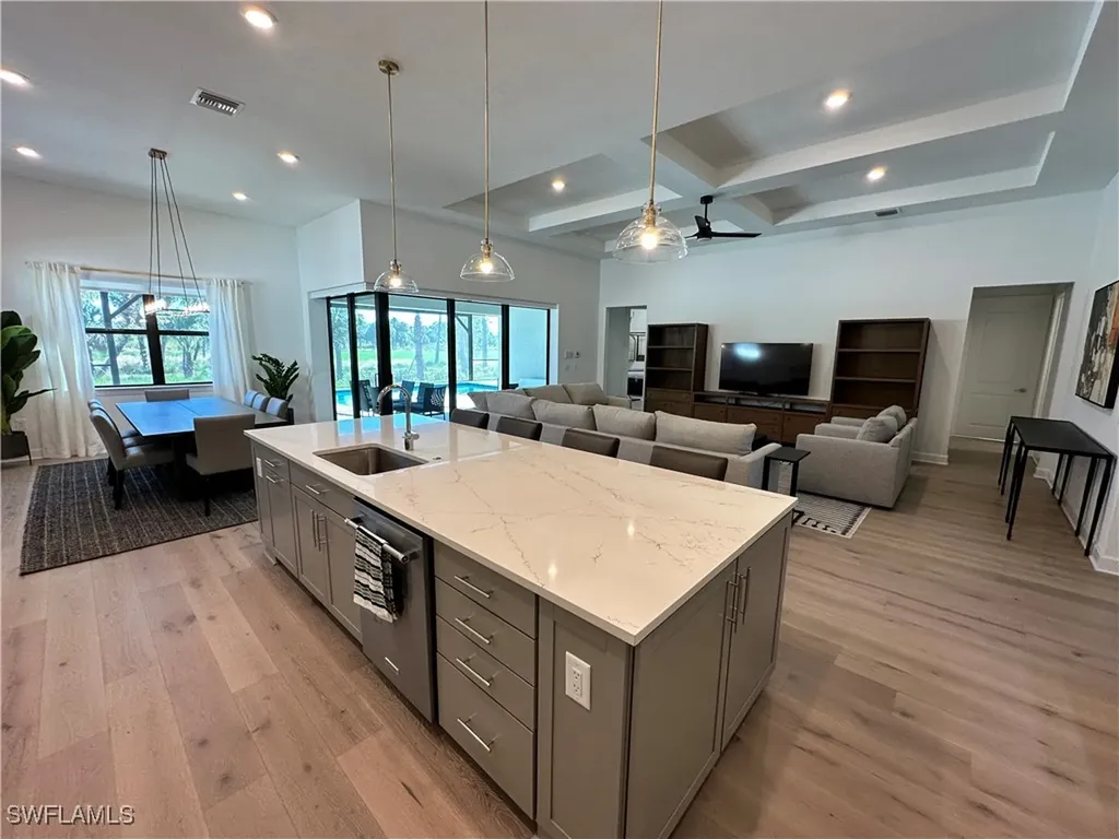 9260 Cormorant Drive Naples FL 34120