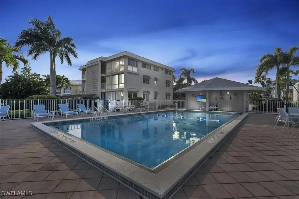 2100 Gulf Shore Boulevard N Naples FL 34102