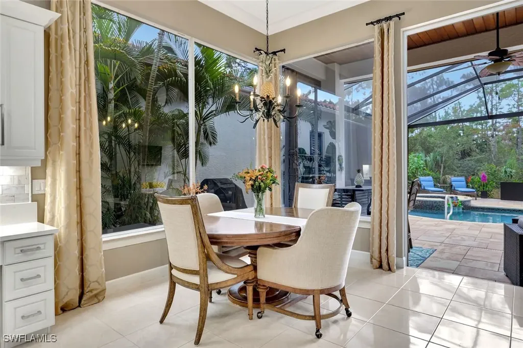 1282 Via Portofino Naples FL 34108