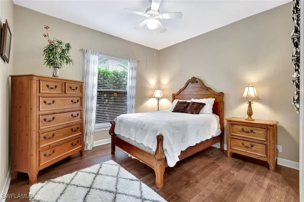 1282 Via Portofino Naples FL 34108
