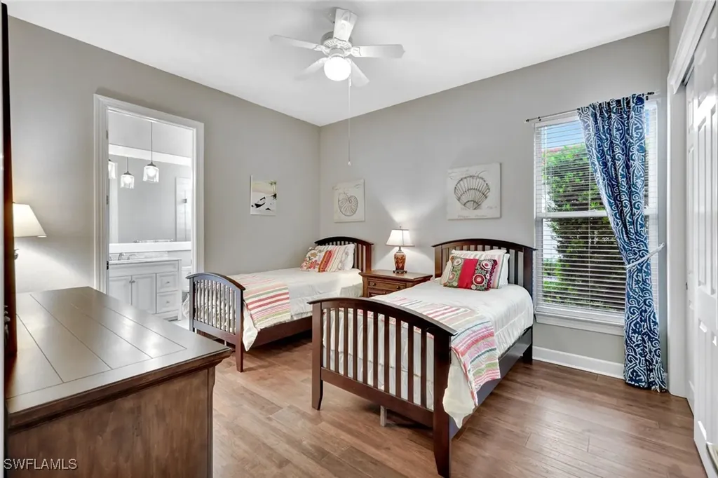 1282 Via Portofino Naples FL 34108