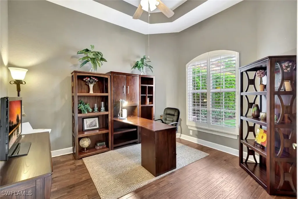 1282 Via Portofino Naples FL 34108
