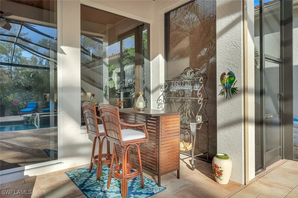 1282 Via Portofino Naples FL 34108