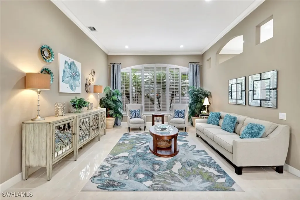 1282 Via Portofino Naples FL 34108