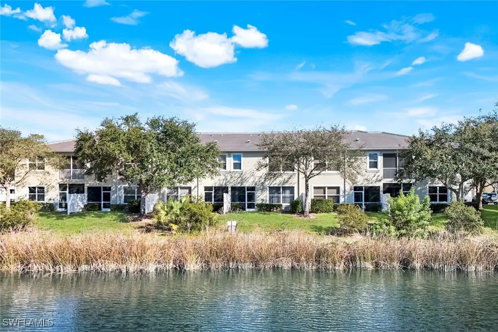 1370 Mariposa Circle Naples FL 34105