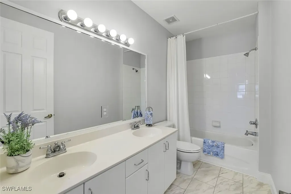 1370 Mariposa Circle Naples FL 34105