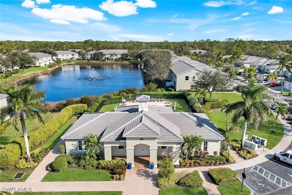 1370 Mariposa Circle Naples FL 34105