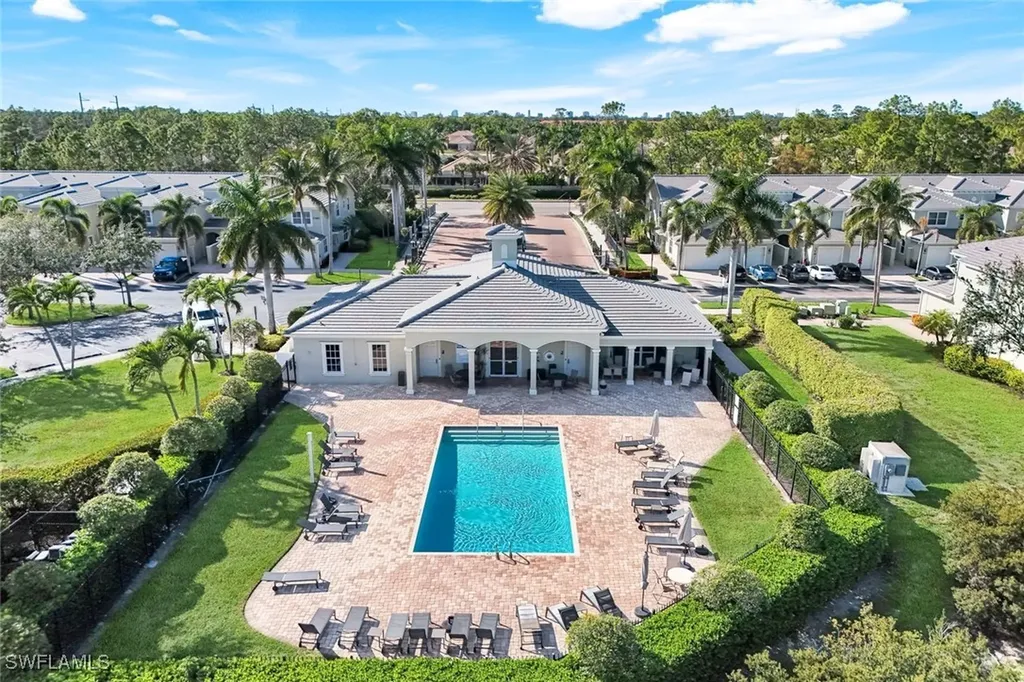 1370 Mariposa Circle Naples FL 34105