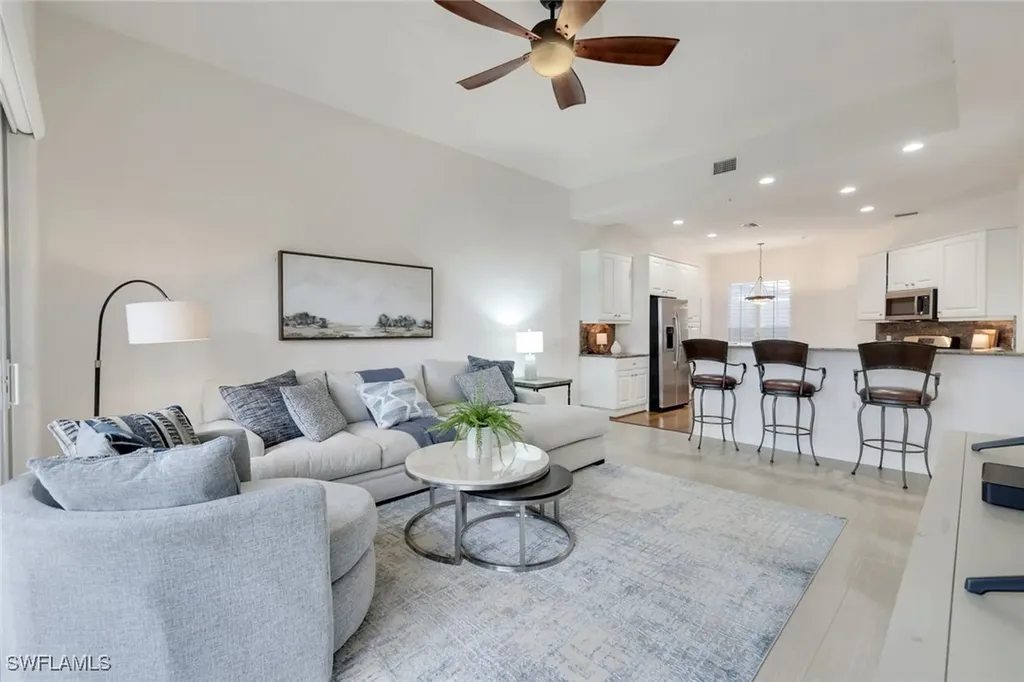 9255 Museo Circle Naples FL 34114