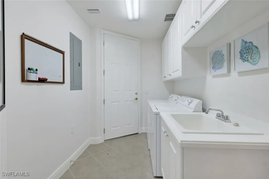 9255 Museo Circle Naples FL 34114