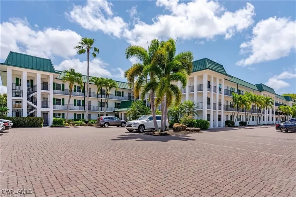 3030 Binnacle Drive Naples FL 34103