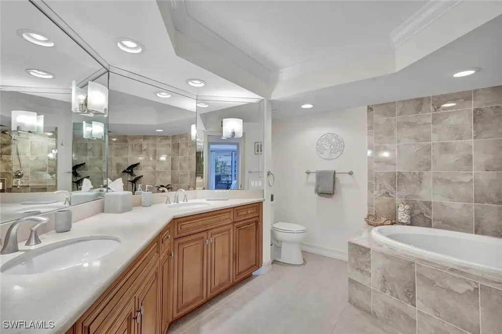 4551 Gulf Shore Boulevard N Naples FL 34103