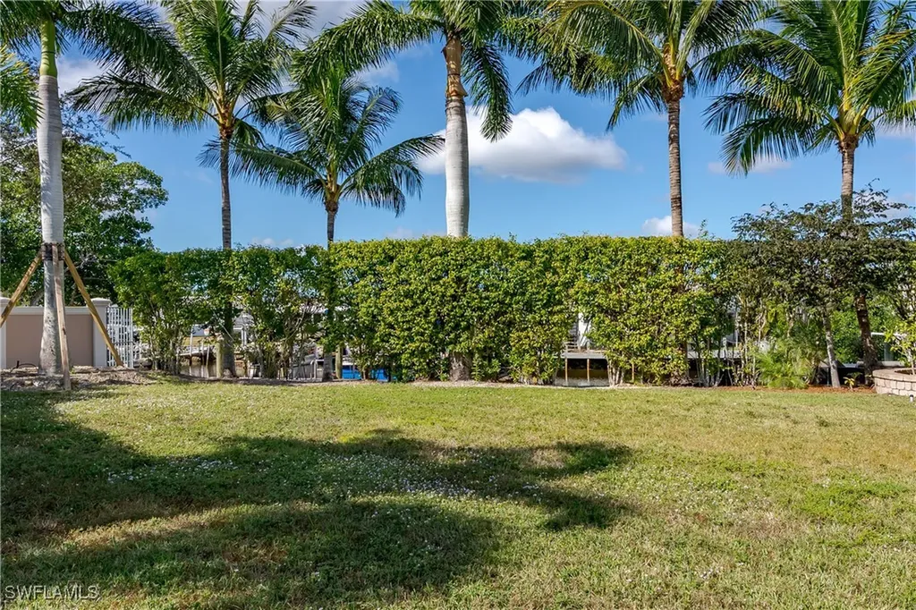 13407 Snook Circle Naples FL 34114