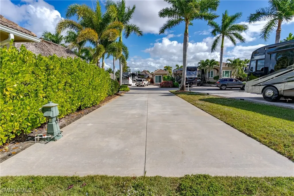 13407 Snook Circle Naples FL 34114