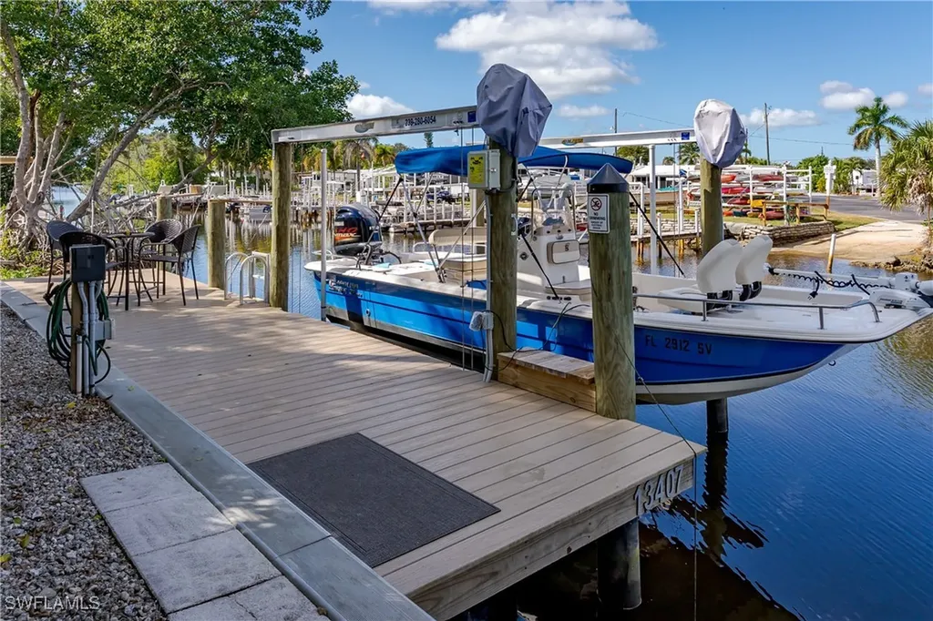 13407 Snook Circle Naples FL 34114