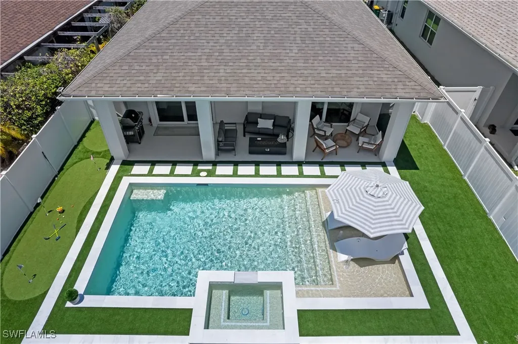1100 Steeves Avenue Naples FL 34104