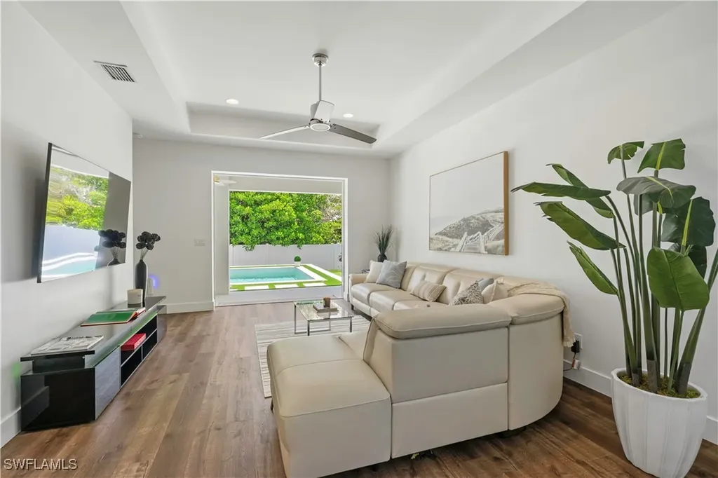 1100 Steeves Avenue Naples FL 34104