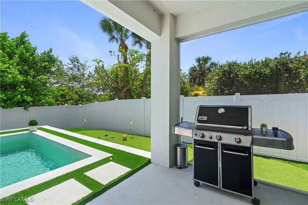 1100 Steeves Avenue Naples FL 34104