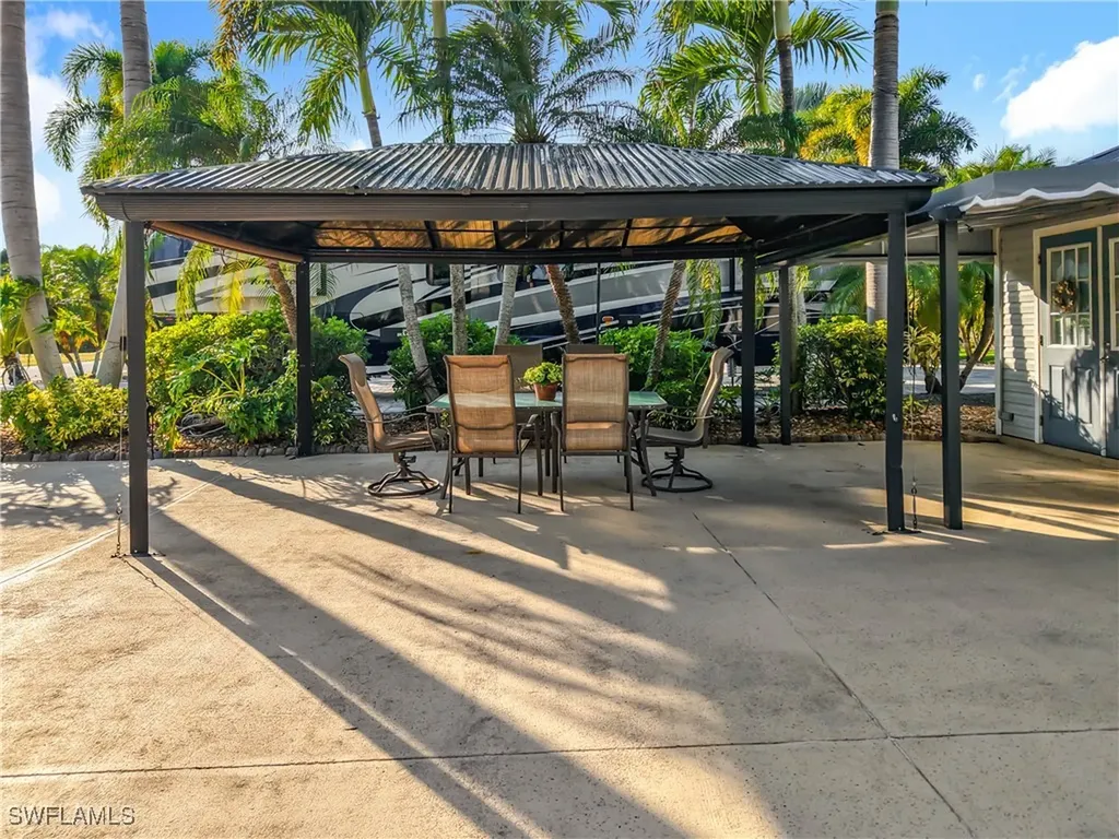 10141 Shadowood Court Fort Myers FL 33905