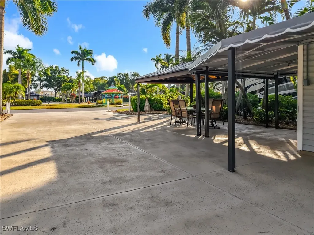 10141 Shadowood Court Fort Myers FL 33905