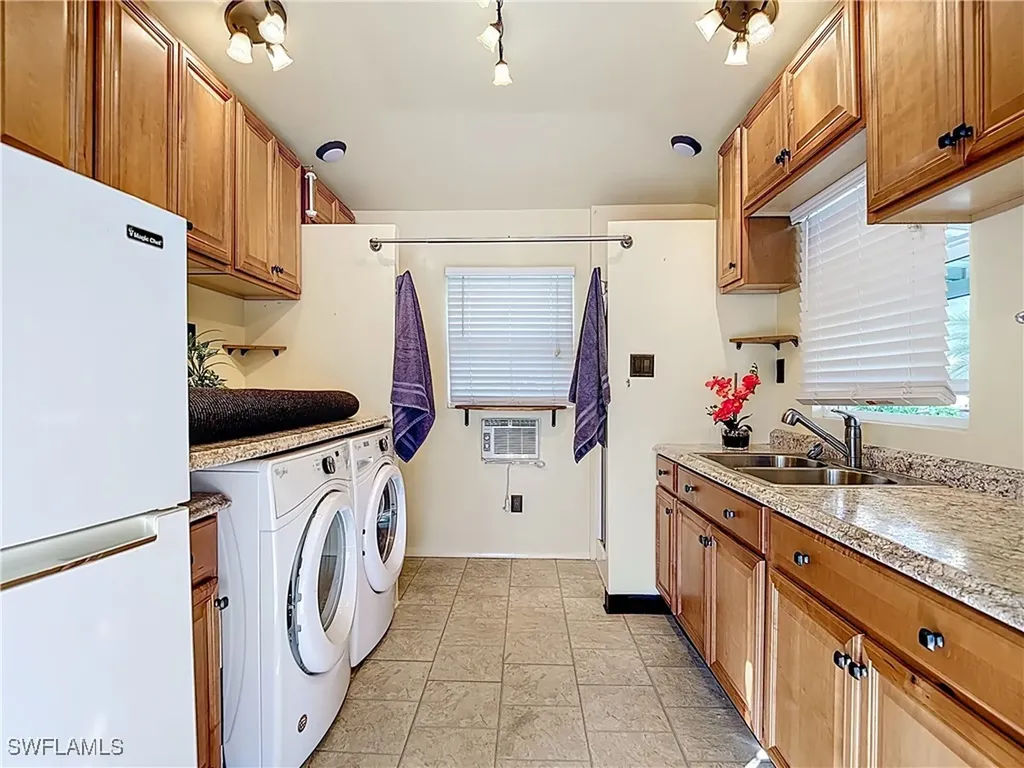 10141 Shadowood Court Fort Myers FL 33905