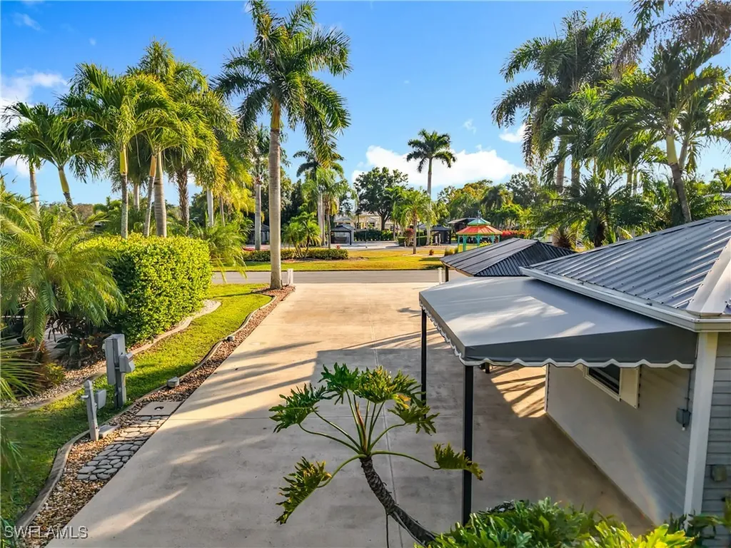 10141 Shadowood Court Fort Myers FL 33905