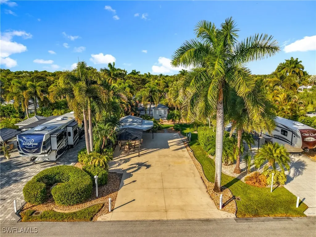 10141 Shadowood Court Fort Myers FL 33905
