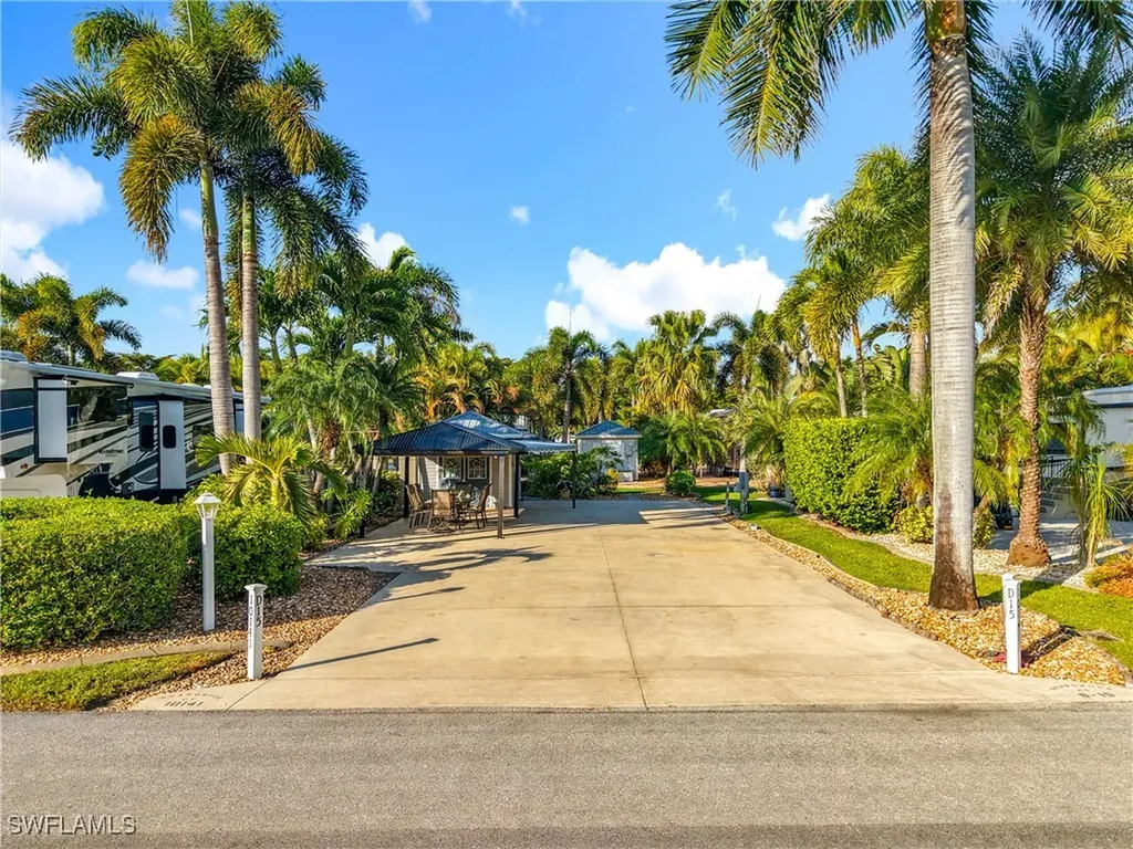 10141 Shadowood Court Fort Myers FL 33905