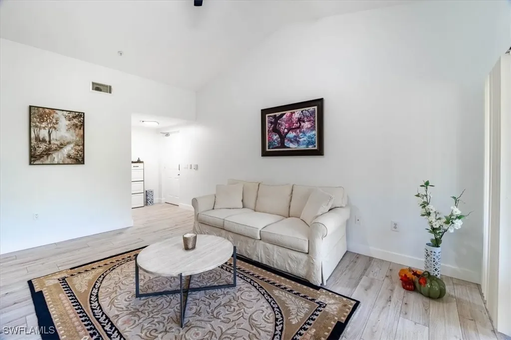 7925 Preserve Circle Naples FL 34119