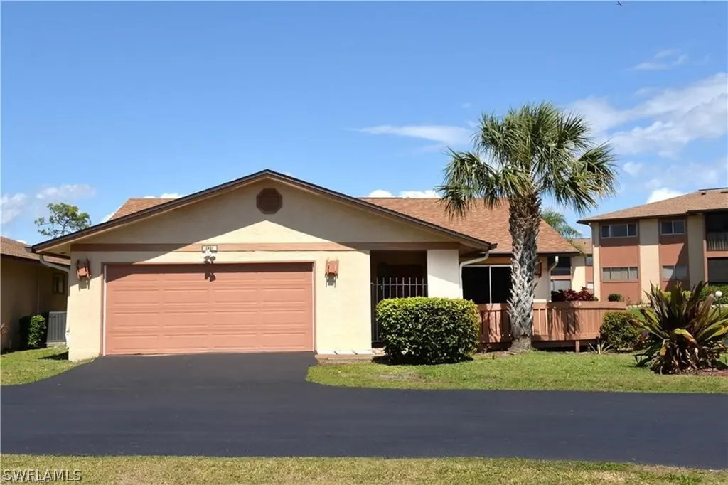6499 Royal Woods Drive Fort Myers FL 33908