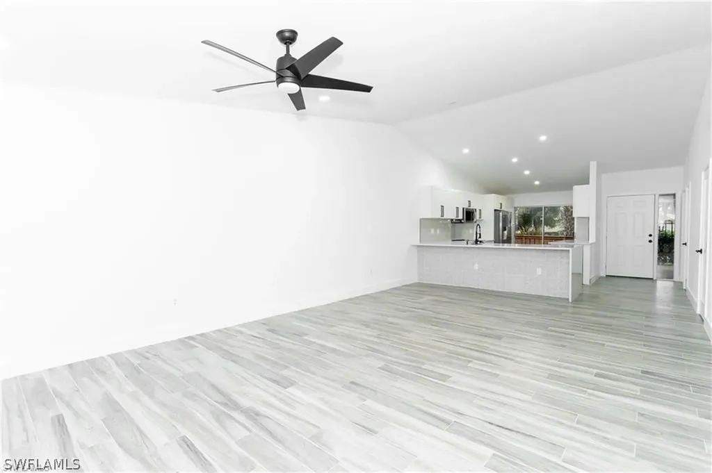 6499 Royal Woods Drive Fort Myers FL 33908