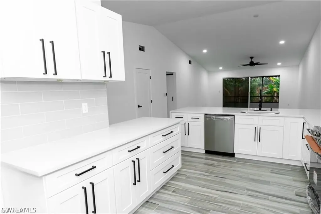 6499 Royal Woods Drive Fort Myers FL 33908
