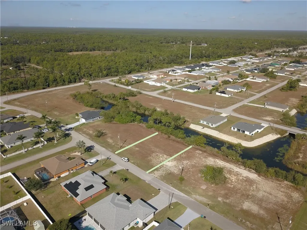 825 NE 32nd Terrace Cape Coral FL 33909