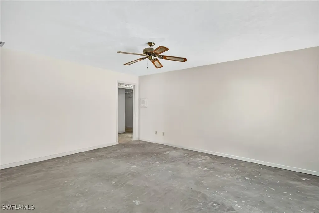 6811 Sandalwood Lane Naples FL 34109