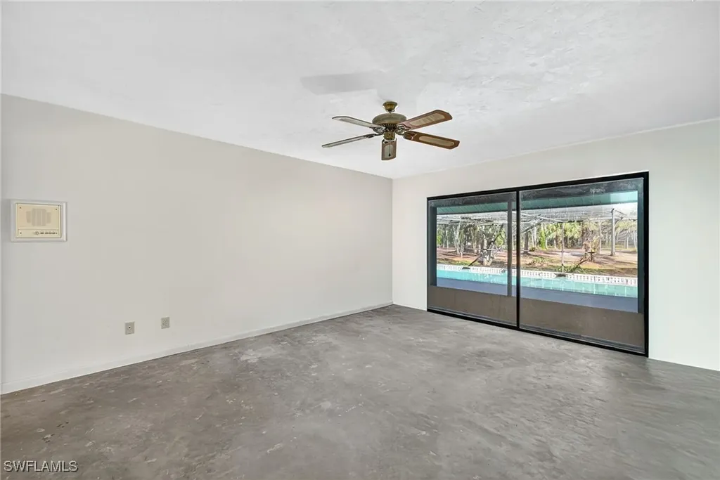 6811 Sandalwood Lane Naples FL 34109