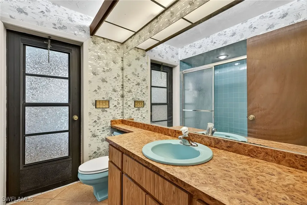 6811 Sandalwood Lane Naples FL 34109