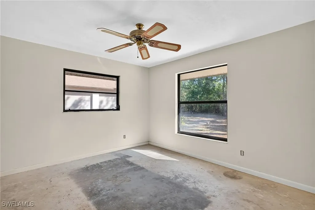 6811 Sandalwood Lane Naples FL 34109
