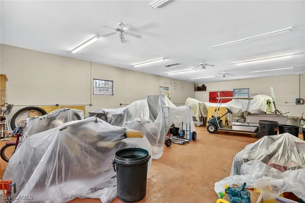 6811 Sandalwood Lane Naples FL 34109