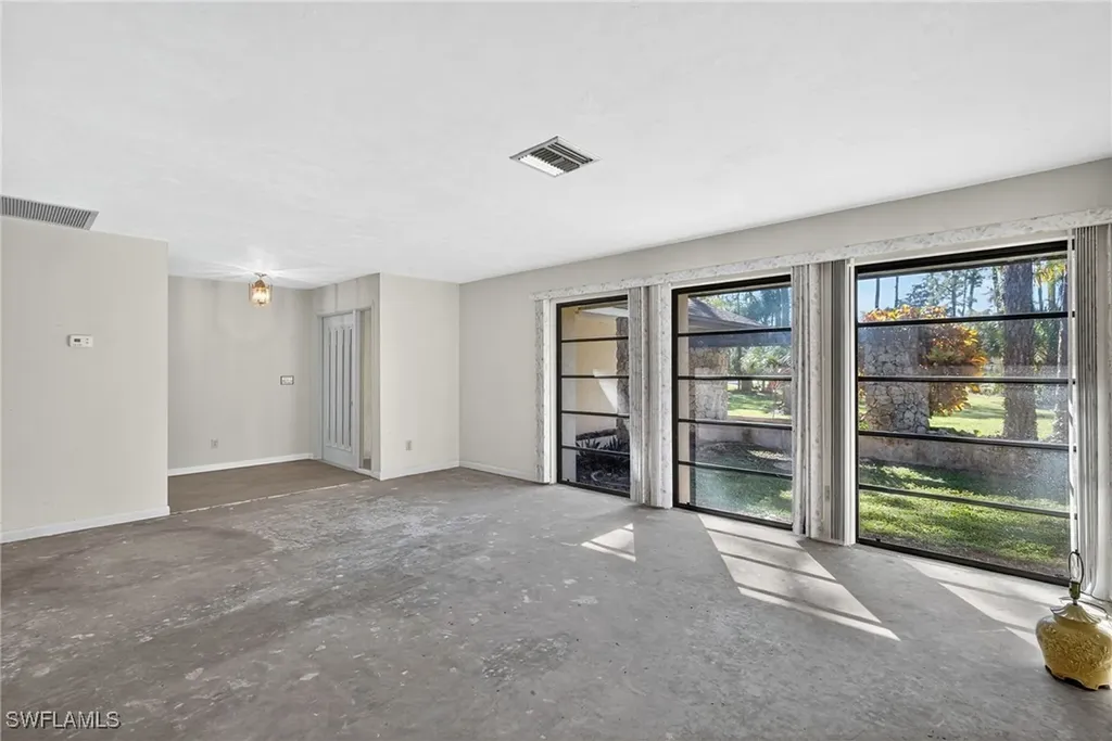 6811 Sandalwood Lane Naples FL 34109