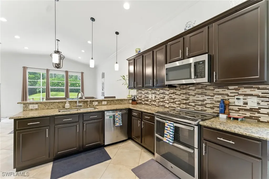 2085 Painted Palm Drive Naples FL 34119