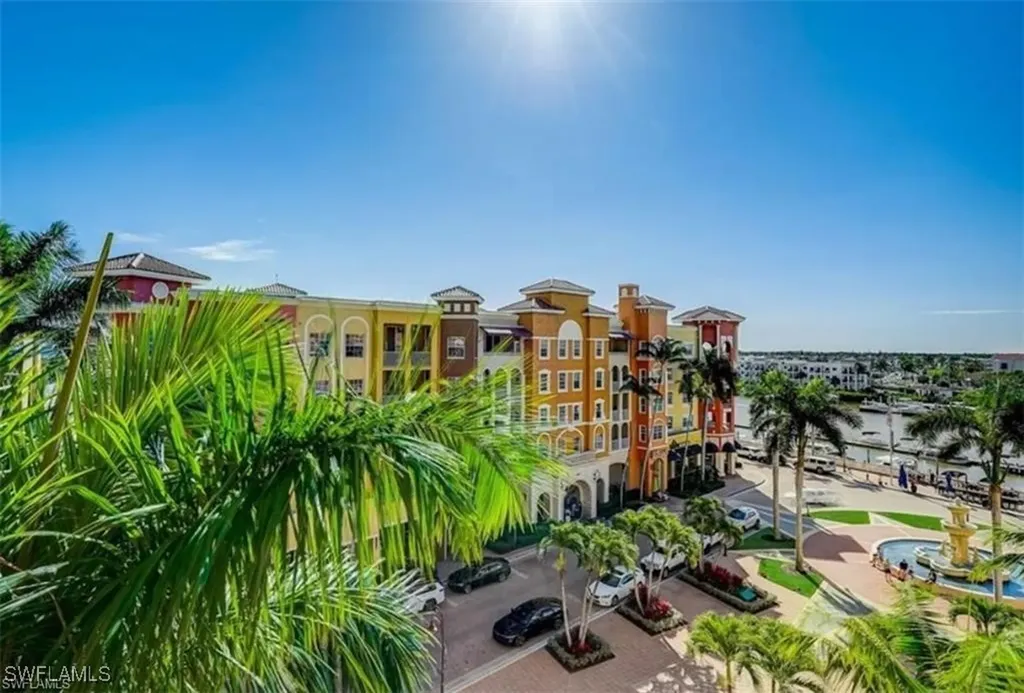 450 Bayfront Place Naples FL 34102