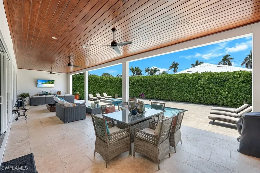 1167 22nd Avenue N Naples FL 34103