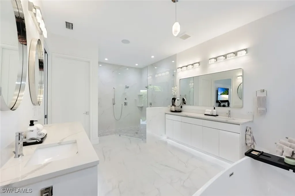 1167 22nd Avenue N Naples FL 34103