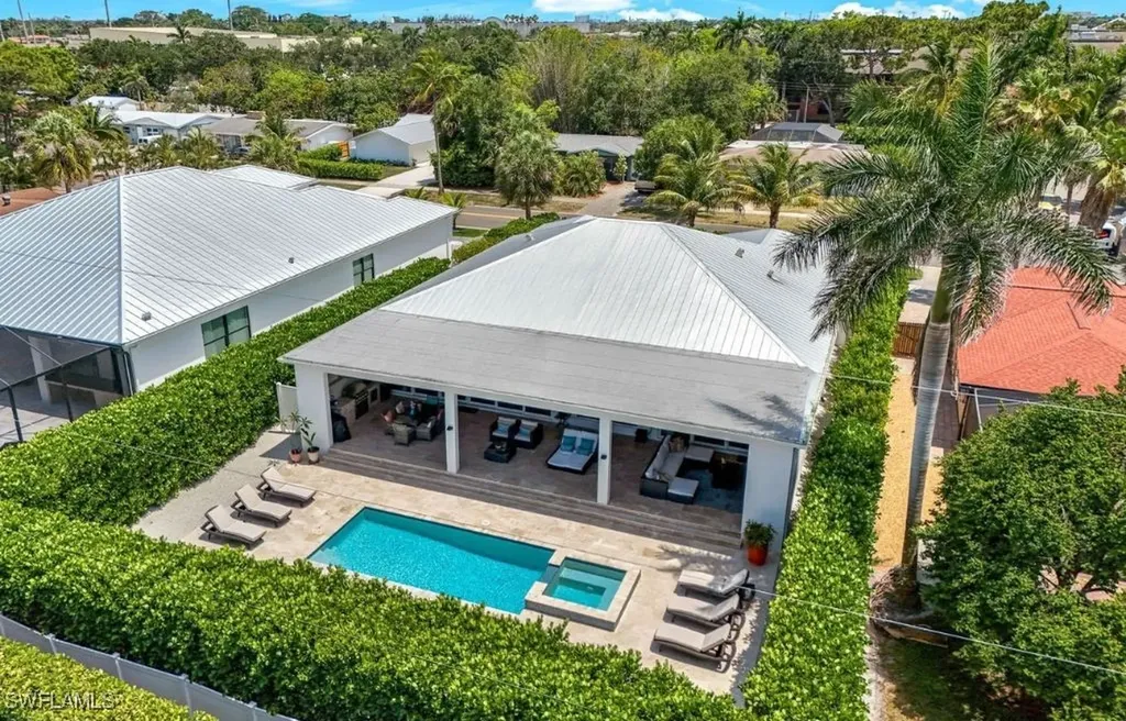 1167 22nd Avenue N Naples FL 34103